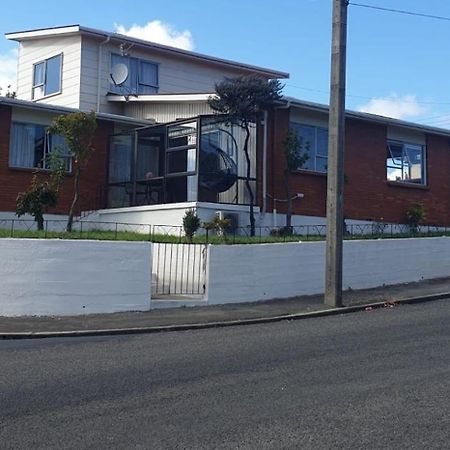 Glenpark Lodge Dunedin Exterior photo