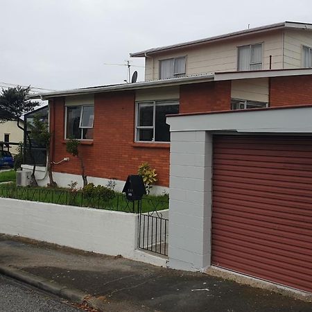 Glenpark Lodge Dunedin Exterior photo