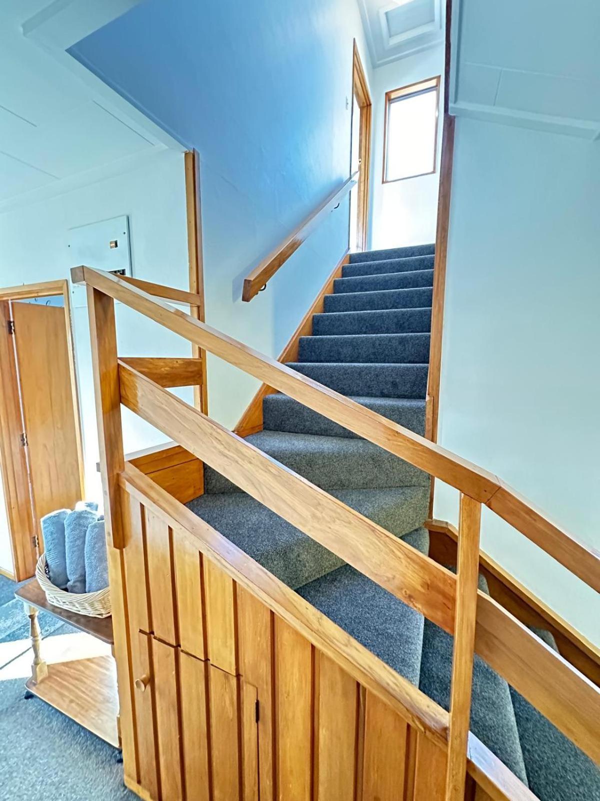 Glenpark Lodge Dunedin Exterior photo
